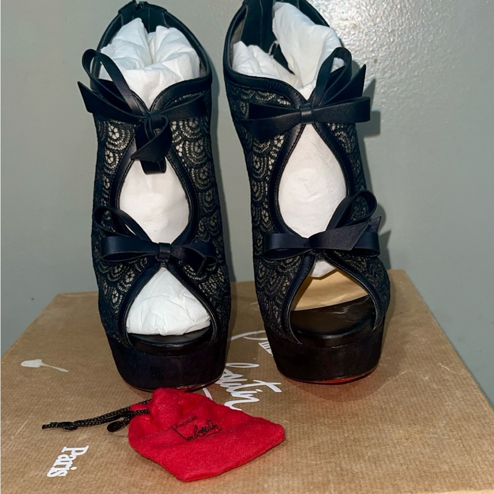 Christian Louboutin Black Empiraltissima 150mm AnkleLace-Up PeepToe W BowAccents